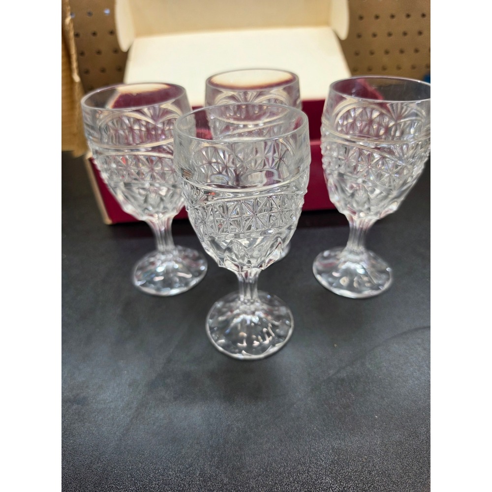 Crystal d'Adriana Luna 6oz Wine Glasses Set of 4 Lead Crystal Cut Glass Vintage
